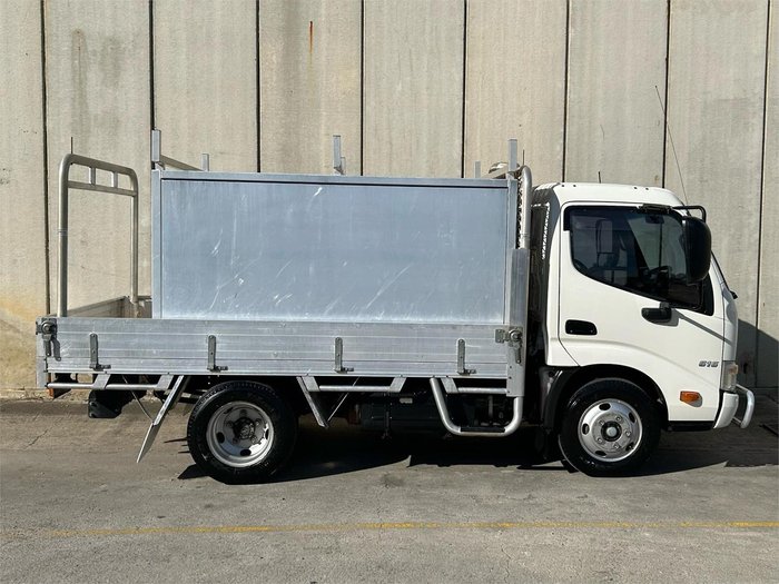 2015 Hino 300 616