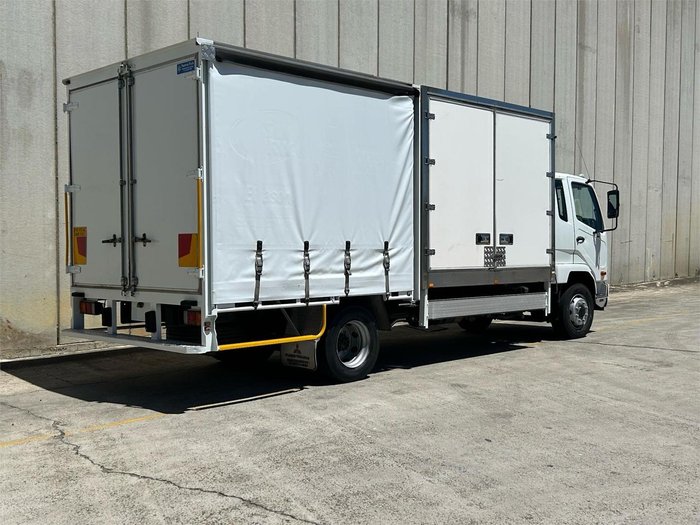 2016 Mitsubishi Fighter Fighter 1424