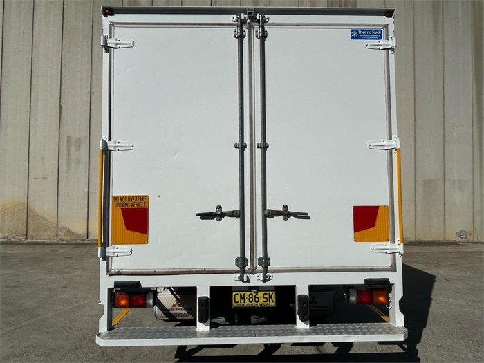 2016 Mitsubishi Fighter Fighter 1424