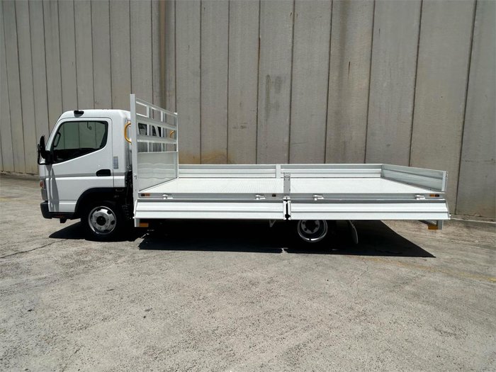 2017 Mitsubishi Canter