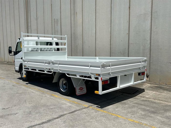 2017 Mitsubishi Canter