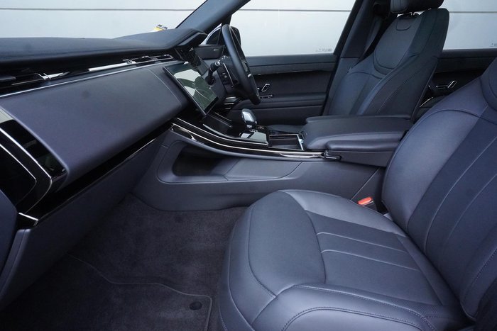 2025 Land Rover Range Rover Sport D250 Dynamic SE