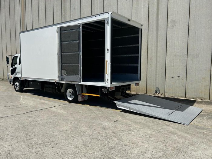 2019 Fuso Fighter 1224 FIGHTER