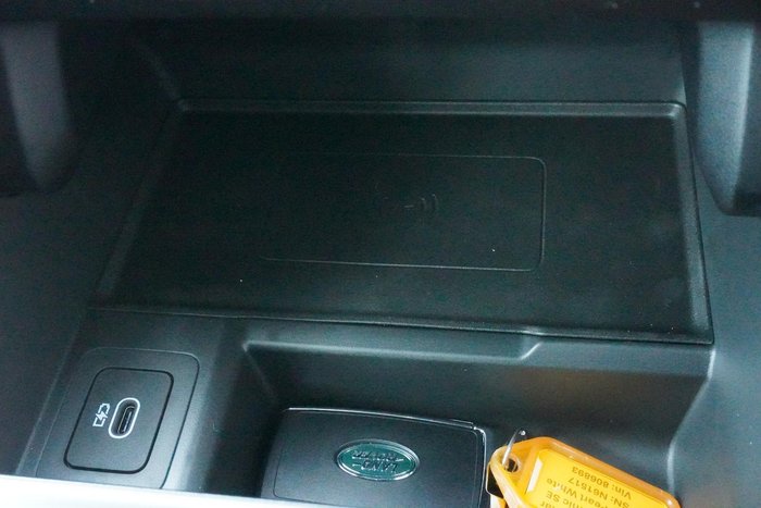 2024 Land Rover Range Rover Velar P250 Dynamic SE