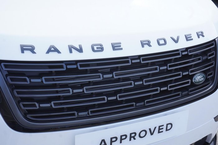 2024 Land Rover Range Rover Velar P250 Dynamic SE