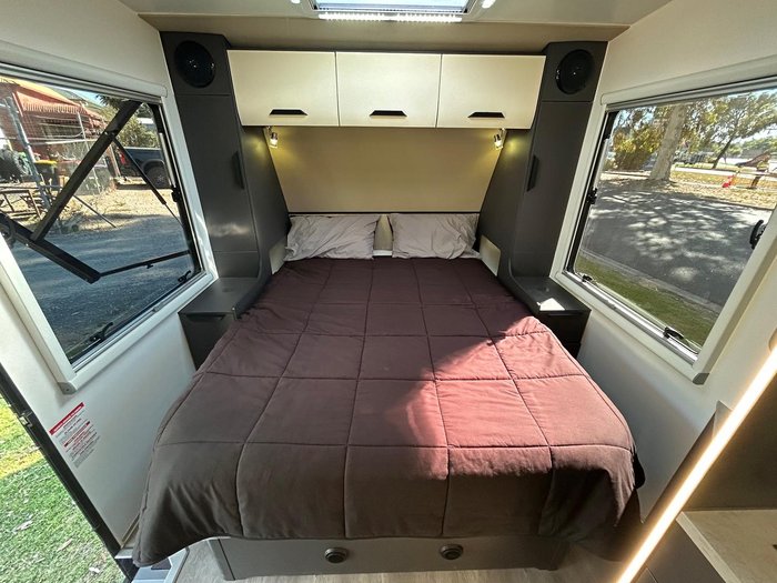 2025 X Series RV Signature 17'6