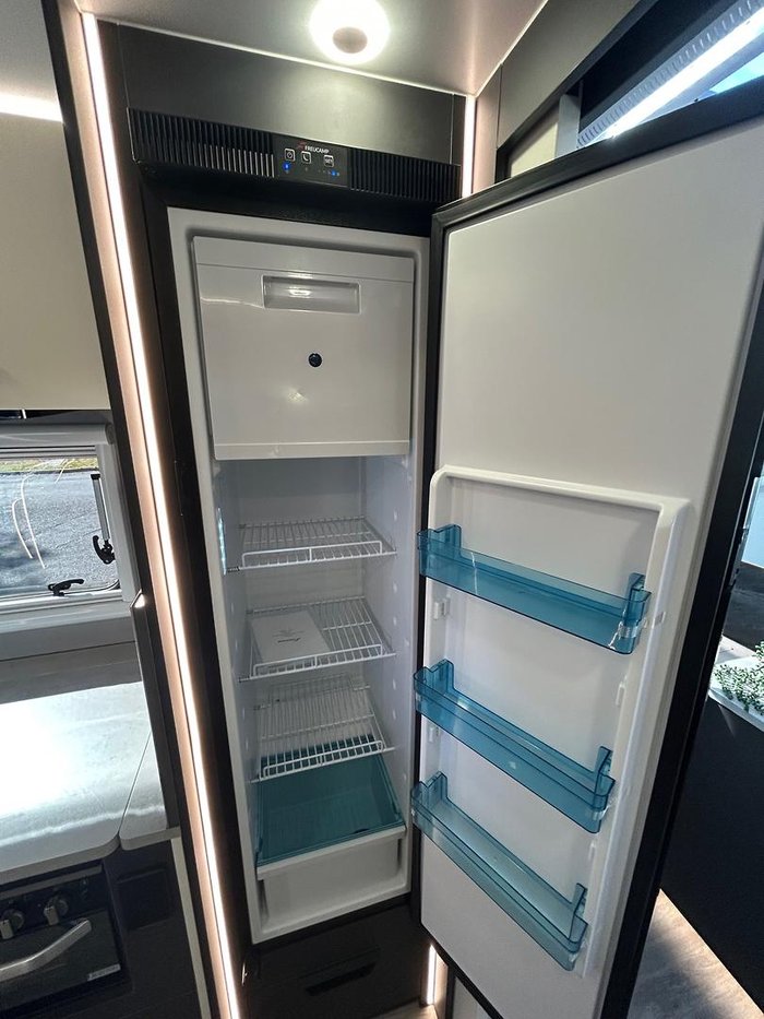 2025 X Series RV Signature 17'6