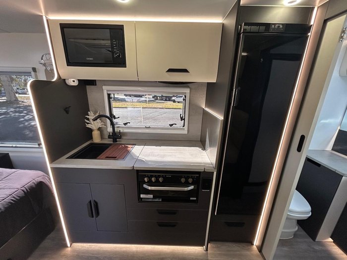 2025 X Series RV Signature 17'6