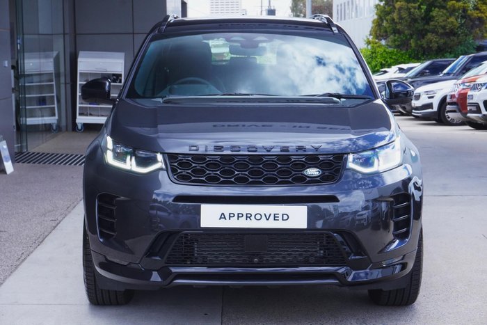 2025 Land Rover Discovery Sport P300e Dynamic SE