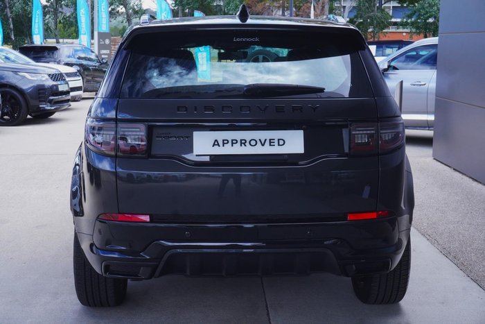 2025 Land Rover Discovery Sport P300e Dynamic SE