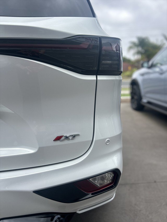 2025 Isuzu MU-X X-TERRAIN