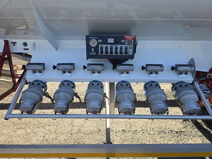 2014 Tieman Tri Axle 6 Compartment