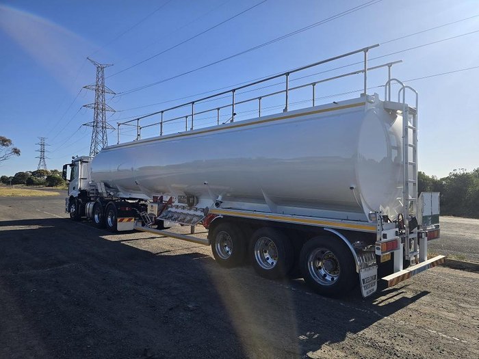 2014 Tieman Tri Axle 6 Compartment