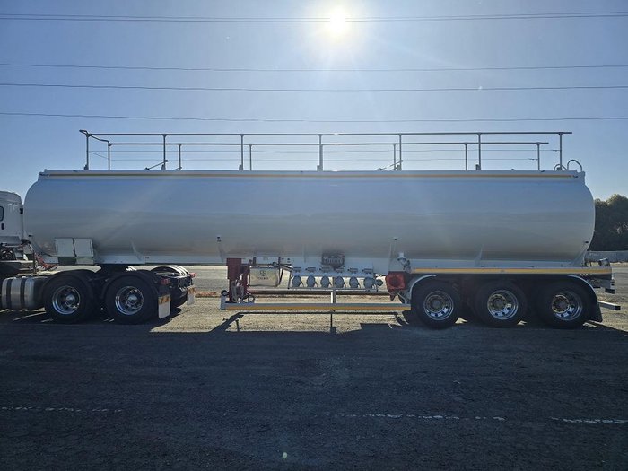 2014 Tieman Tri Axle 6 Compartment