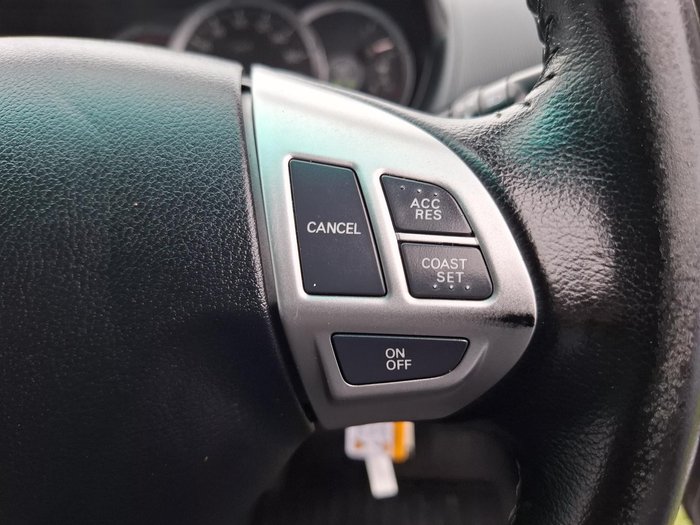 2015 Mitsubishi Triton GLX-R