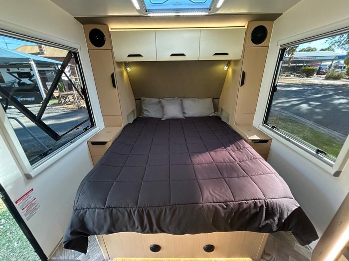 2025 X Series RV Signature 22