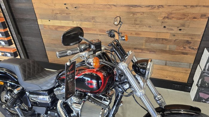 2015 Harley-Davidson Dyna Wide Glide 1690 (FXDWG) Dyna Black