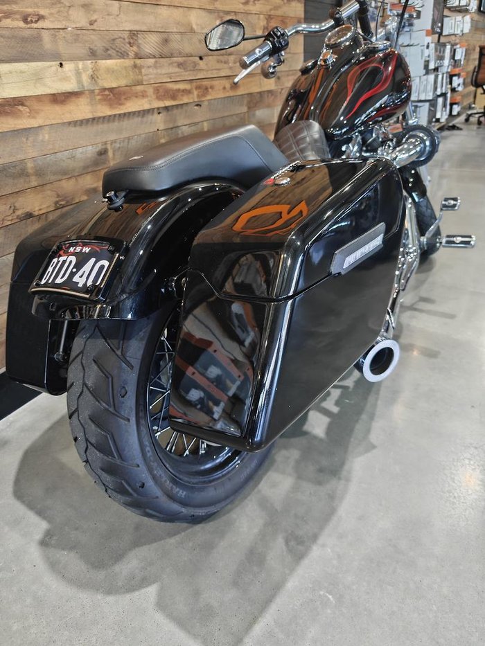 2015 Harley-Davidson Dyna Wide Glide 1690 (FXDWG) Dyna Black