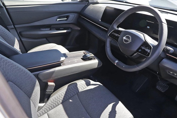 2025 Nissan Ariya Advance