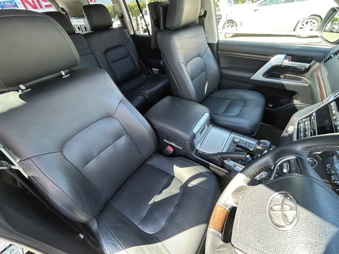 2017 TOYOTA LANDCRUISER SAHARA