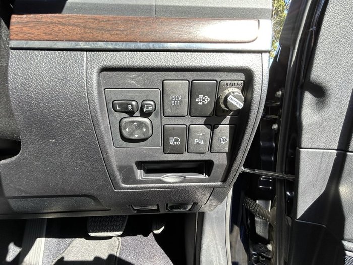 2017 TOYOTA LANDCRUISER SAHARA