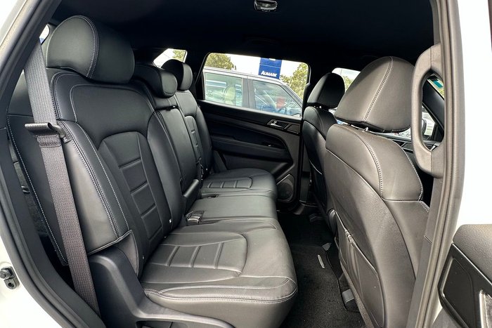 2025 KGM Rexton ELX