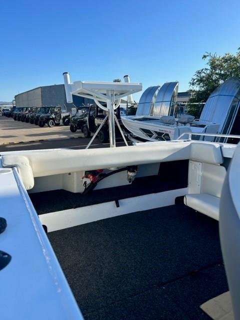 2025 QUINTREX 500 Fishabout Pro