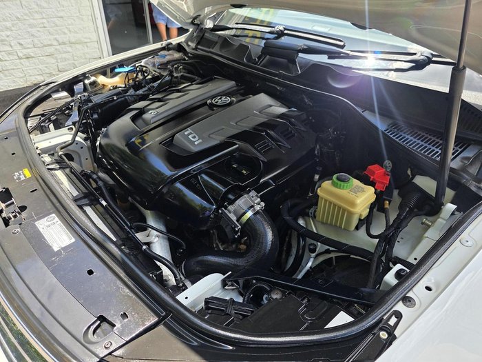 2015 Volkswagen Touareg V6 TDI 7P MY15 Four Wheel Drive Pure White