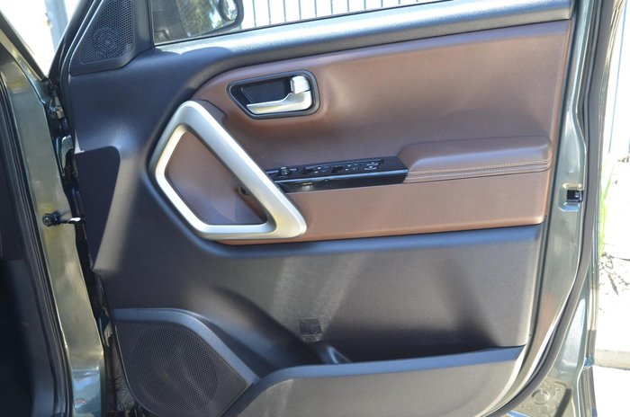 2023 Mahindra Scorpio Z8L