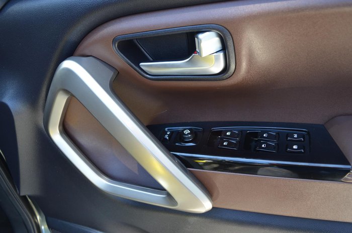 2023 Mahindra Scorpio Z8L