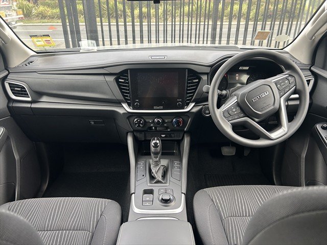 2025 Isuzu MU-X LS-M