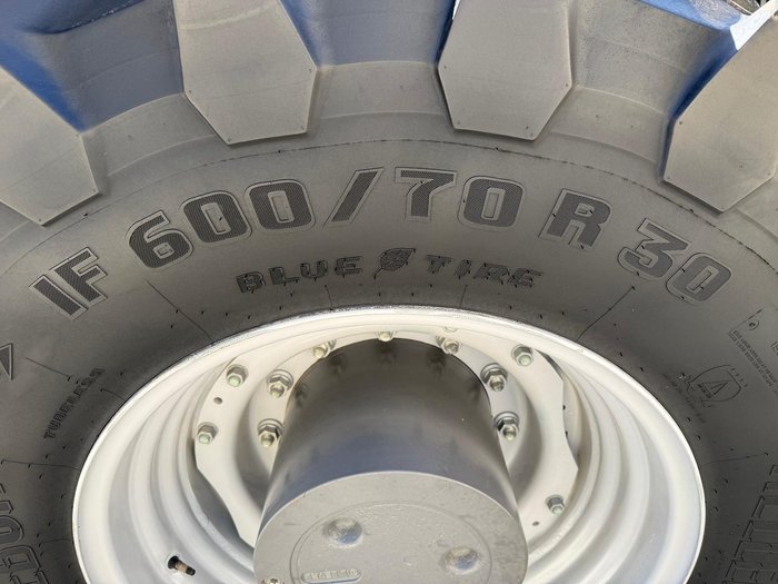 2021 Massey Ferguson 8732S Dyna-Vt