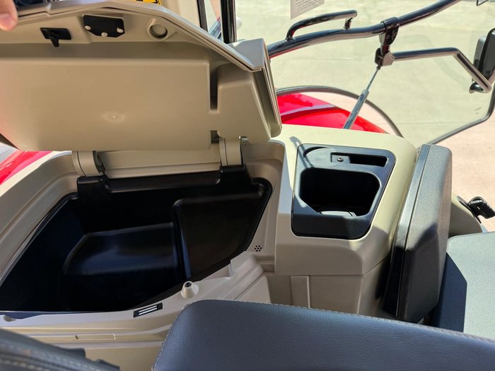 2021 Massey Ferguson 8732S Dyna-Vt