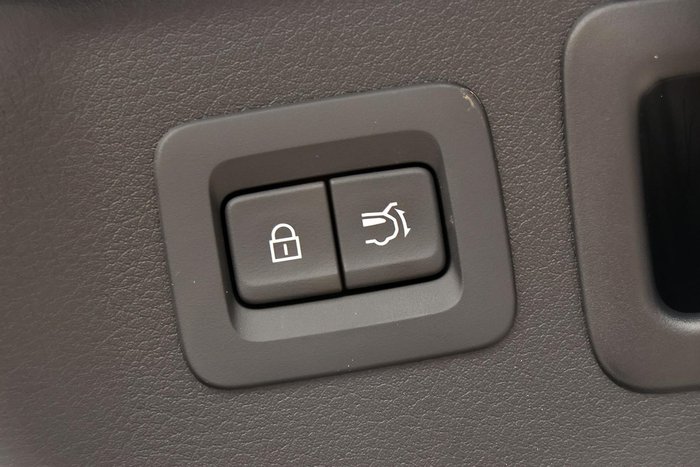 2025 Mazda CX-70 G50e GT