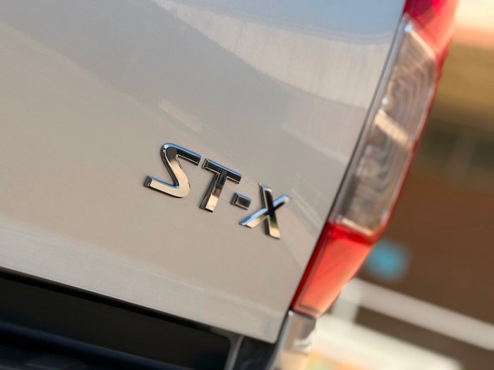 2018 Nissan Navara ST-X