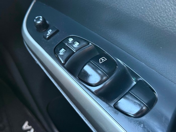 2018 Nissan Navara ST-X