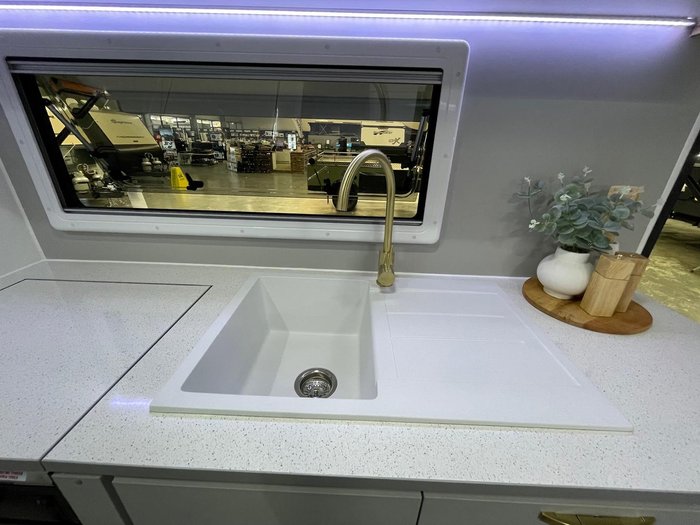 2025 Leader Caravans Gold Le (My26) 2110_C_K1e5xb_T