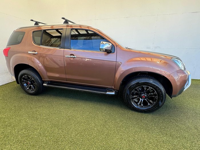 2015 Isuzu MU-X LS-T