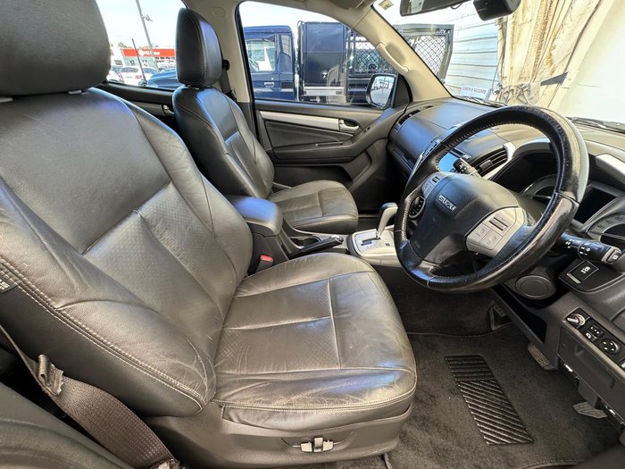 2015 Isuzu MU-X LS-T