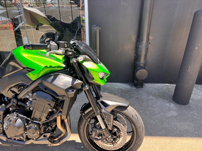2026 Kawasaki 2026 Kawasaki 900CC Z900 SUPERNAKED (ZR900STFNN) SPORTS GREEN