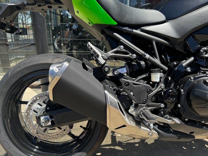 2026 Kawasaki 2026 Kawasaki 900CC Z900 SUPERNAKED (ZR900STFNN) SPORTS GREEN