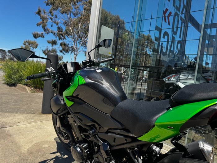 2026 Kawasaki 2026 Kawasaki 900CC Z900 SUPERNAKED (ZR900STFNN) SPORTS GREEN