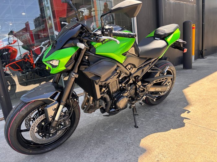 2026 Kawasaki 2026 Kawasaki 900CC Z900 SUPERNAKED (ZR900STFNN) SPORTS GREEN