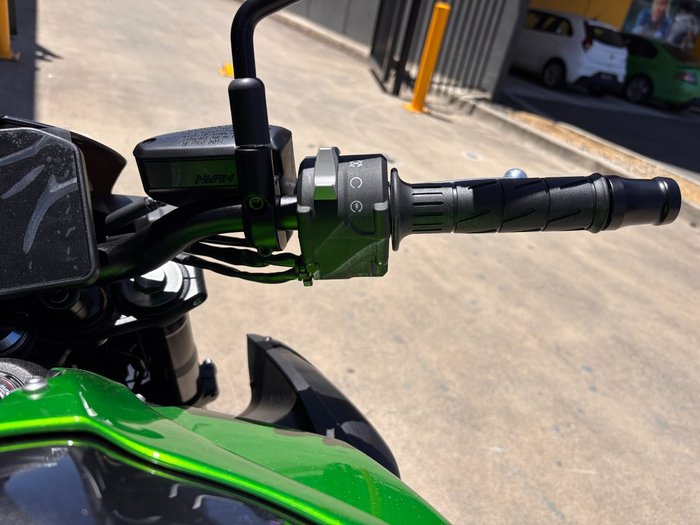 2026 Kawasaki 2026 Kawasaki 900CC Z900 SUPERNAKED (ZR900STFNN) SPORTS GREEN