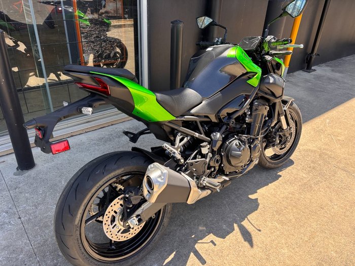 2026 Kawasaki 2026 Kawasaki 900CC Z900 SUPERNAKED (ZR900STFNN) SPORTS GREEN