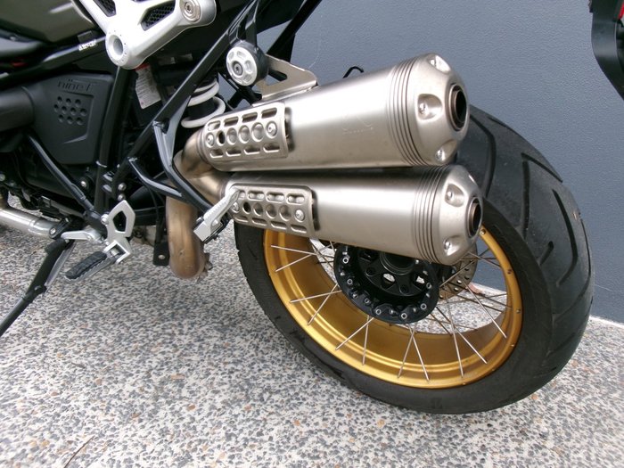 2023 BMW Motorrad R NINE T SCRAMBLER MANHATTEN METALLIC MATTE