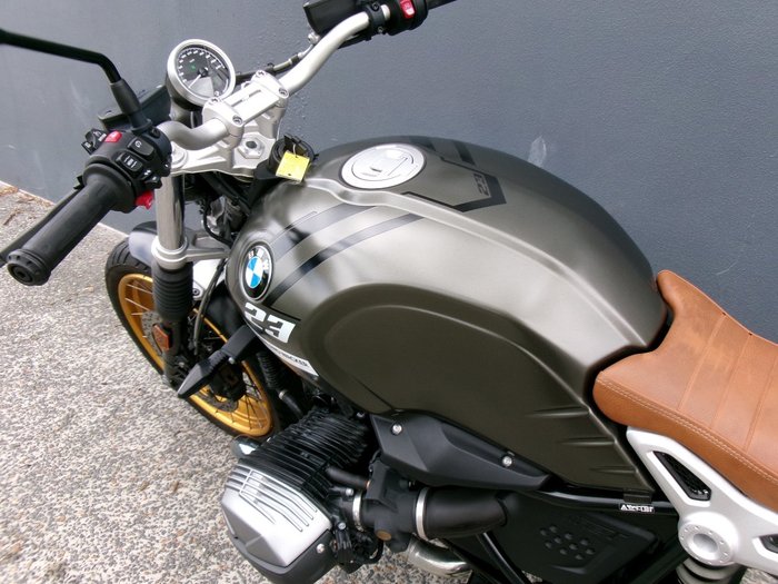 2023 BMW Motorrad R NINE T SCRAMBLER MANHATTEN METALLIC MATTE