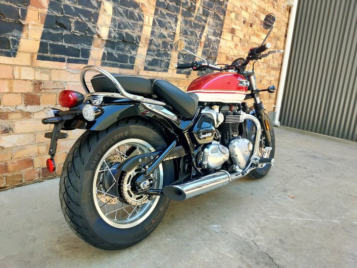2026 TRIUMPH BONNEVILLE SPEEDMASTER ROAD RED