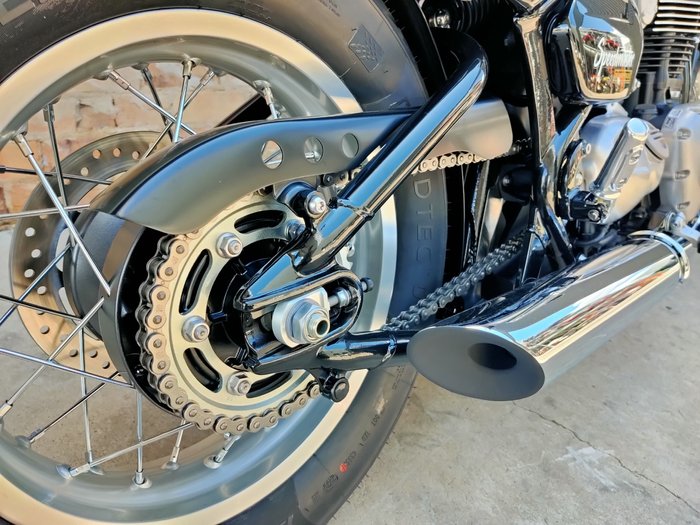 2026 TRIUMPH BONNEVILLE SPEEDMASTER ROAD RED