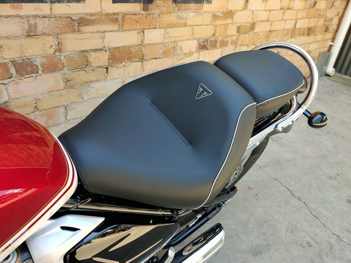 2026 TRIUMPH BONNEVILLE SPEEDMASTER ROAD RED